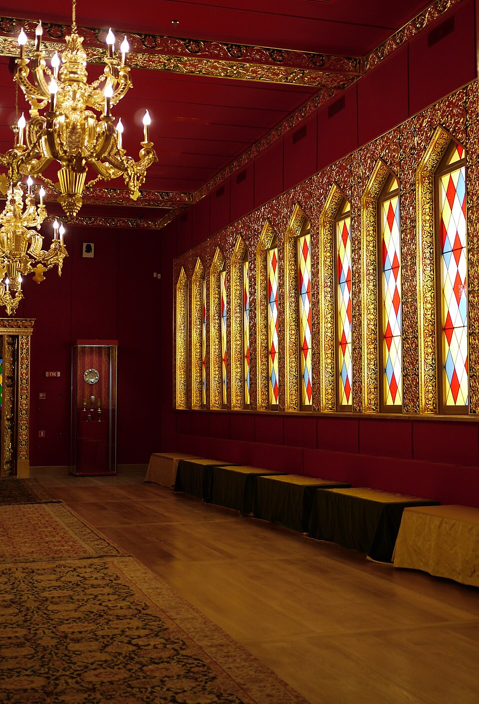 Свет и интерьер. Сени перед Столовой палатой в реконструкции 2010 года. Фото: 123df, CC BY-SA 3.0.